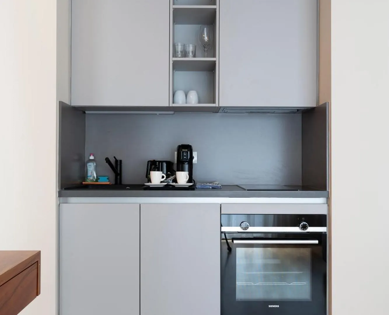 וינה Pakat Suites