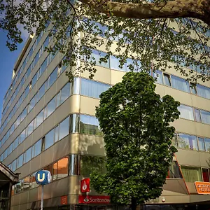 Simm's - Cityhotel Next To Metro U3 **** فيينا