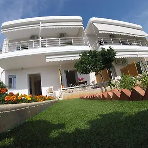 Riviera Bed & Breakfast