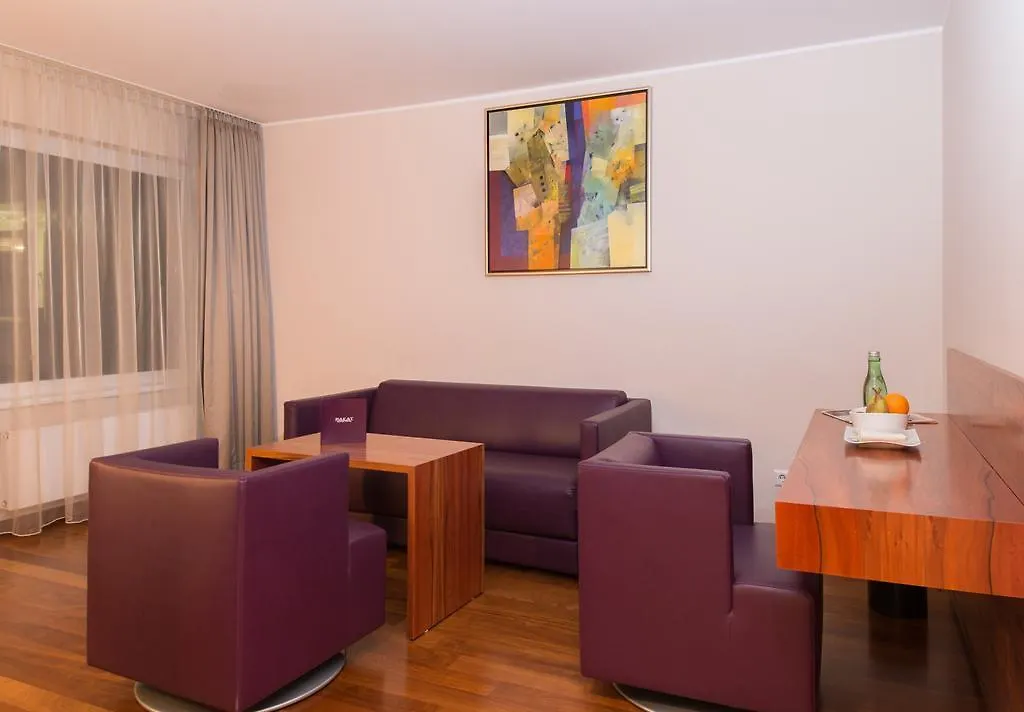 **** Hotel Pakat Suites Vídeň Rakousko