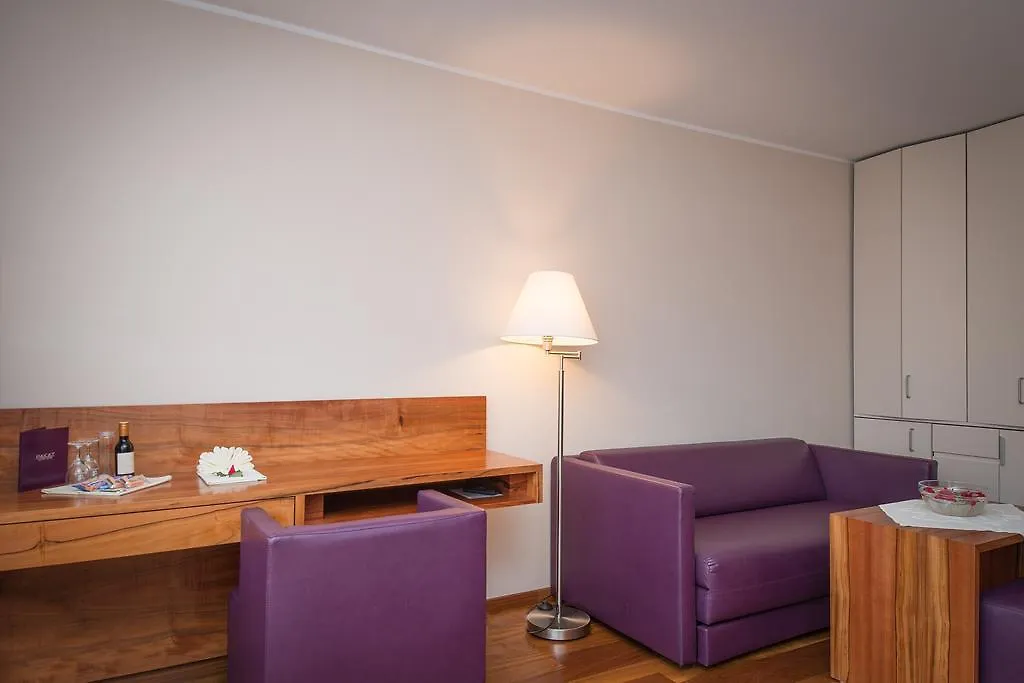 Pakat Suites Vídeň Hotel