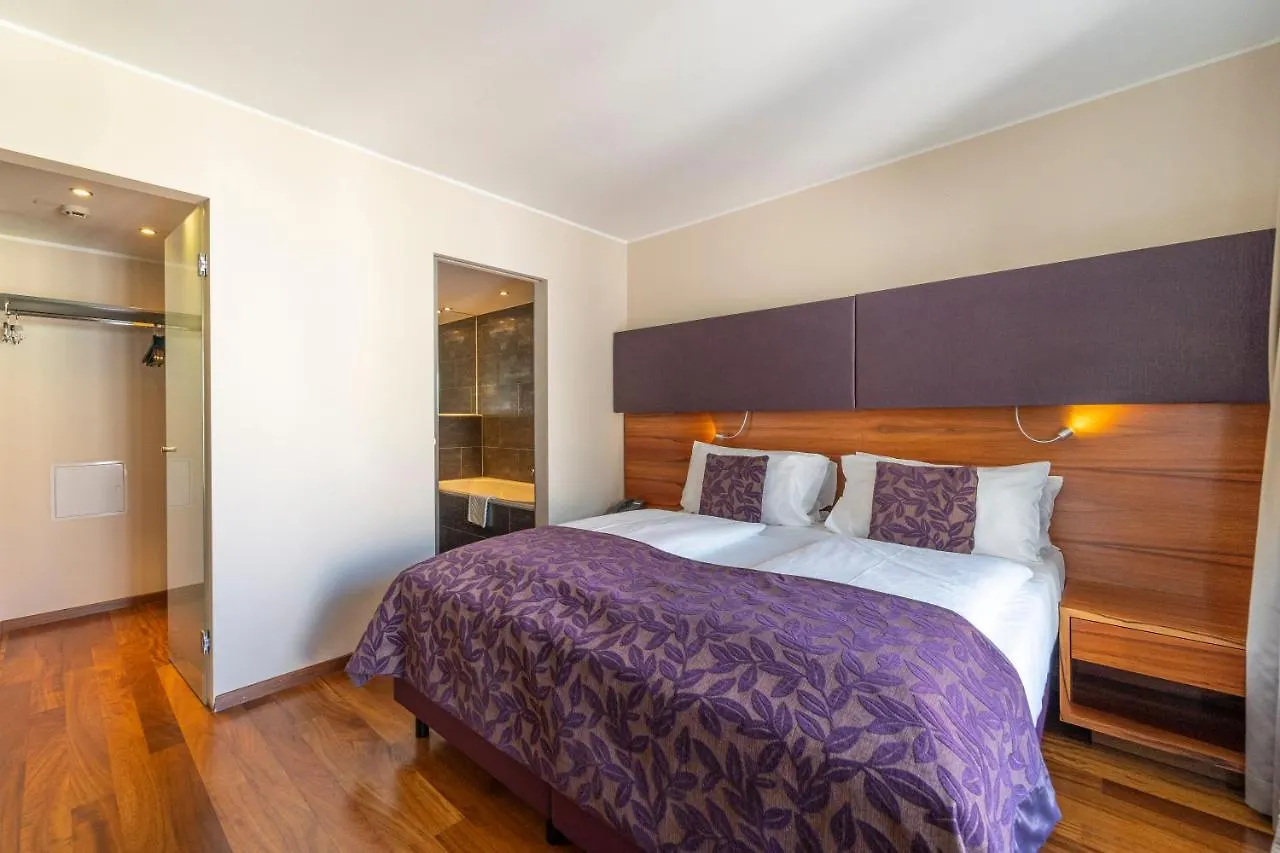 Pakat Suites Viena Hotel