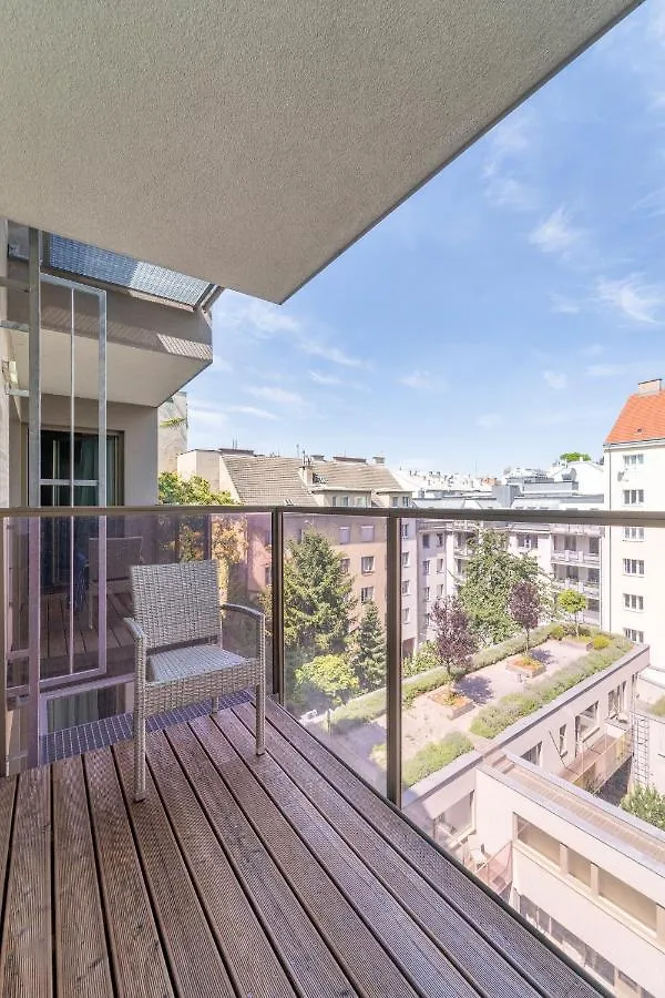 Pakat Suites Viena 4*,
