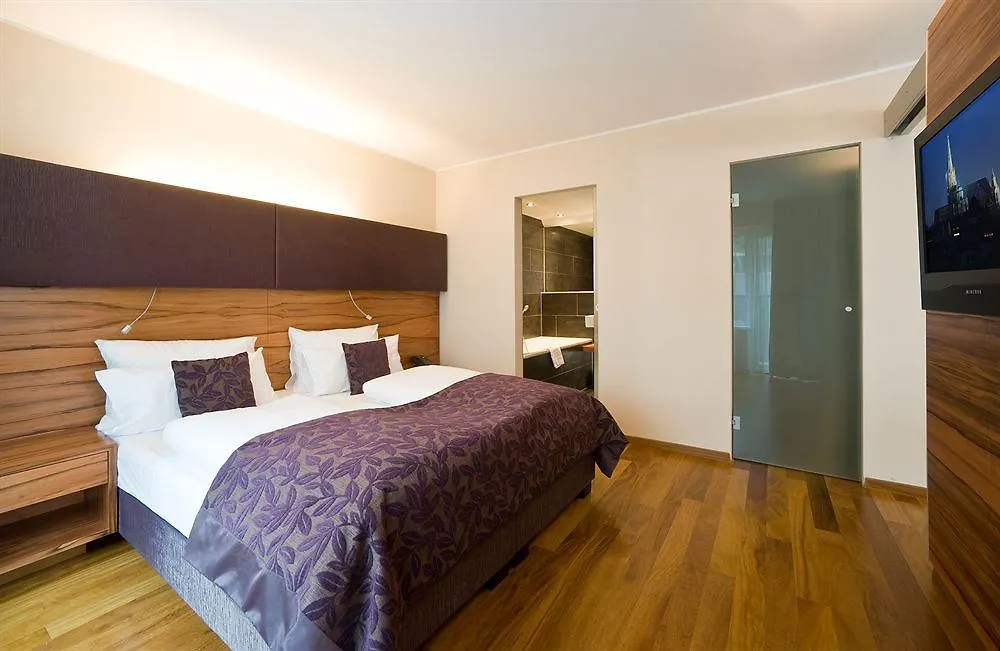 Hotel Pakat Suites Viena