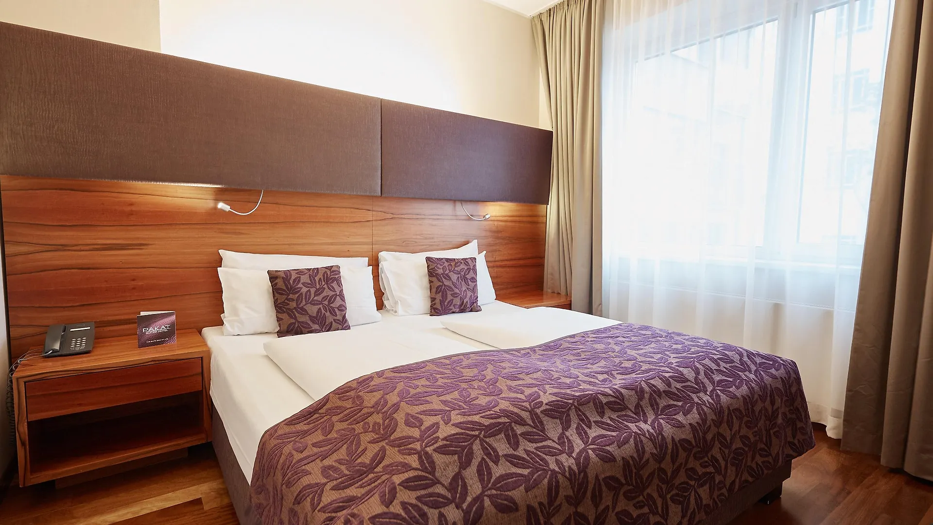 Pakat Suites Viena Hotel