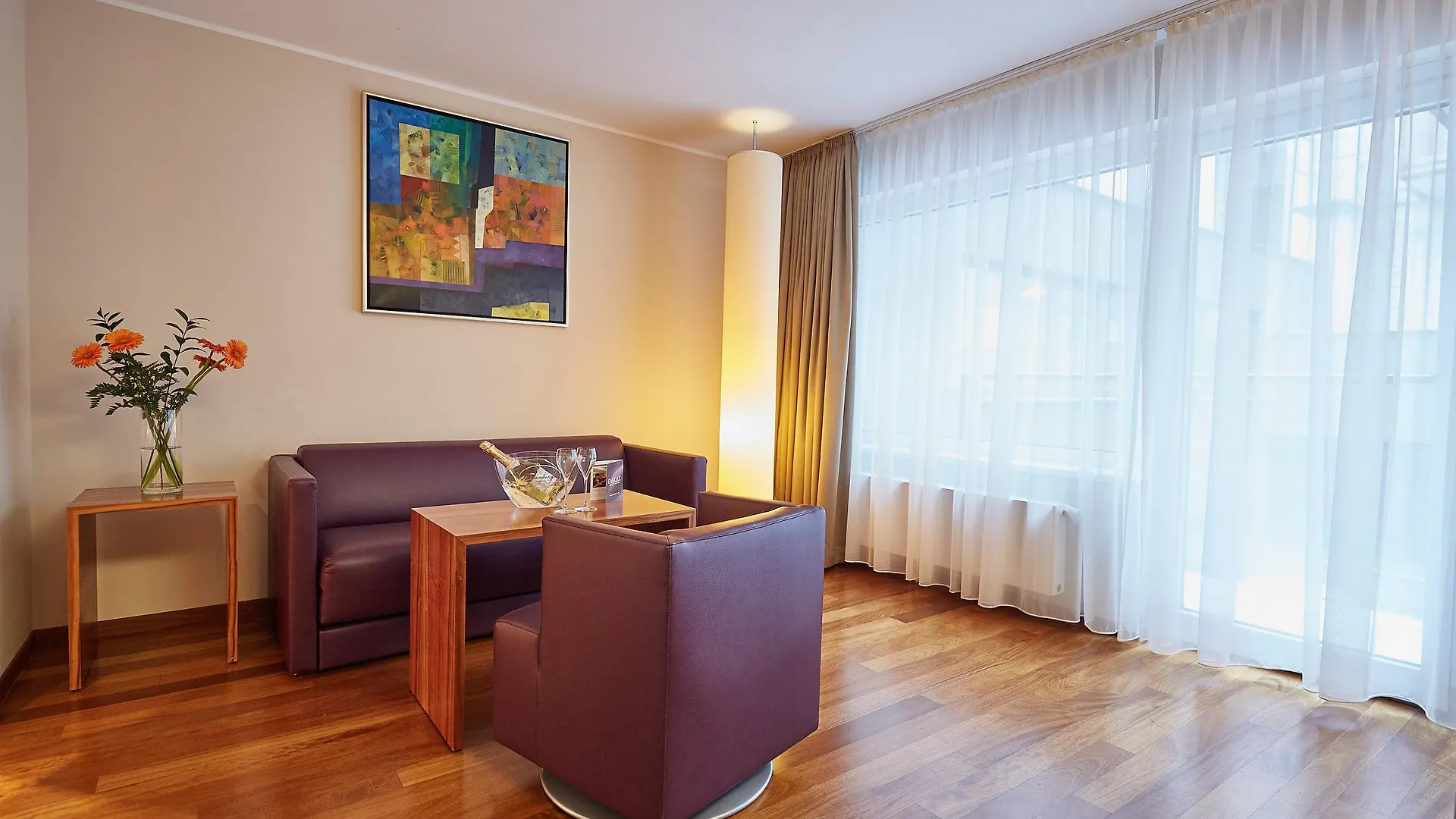 Pakat Suites Viena 4*,
