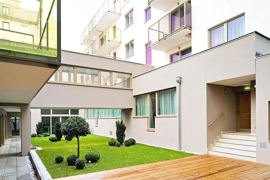 Hotel Pakat Suites Viena