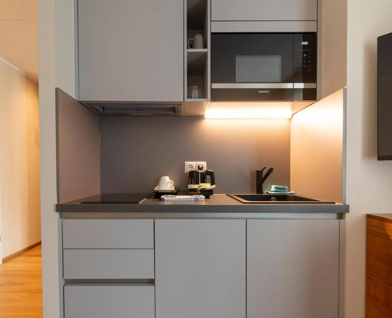 Pakat Suites Viena 4*,