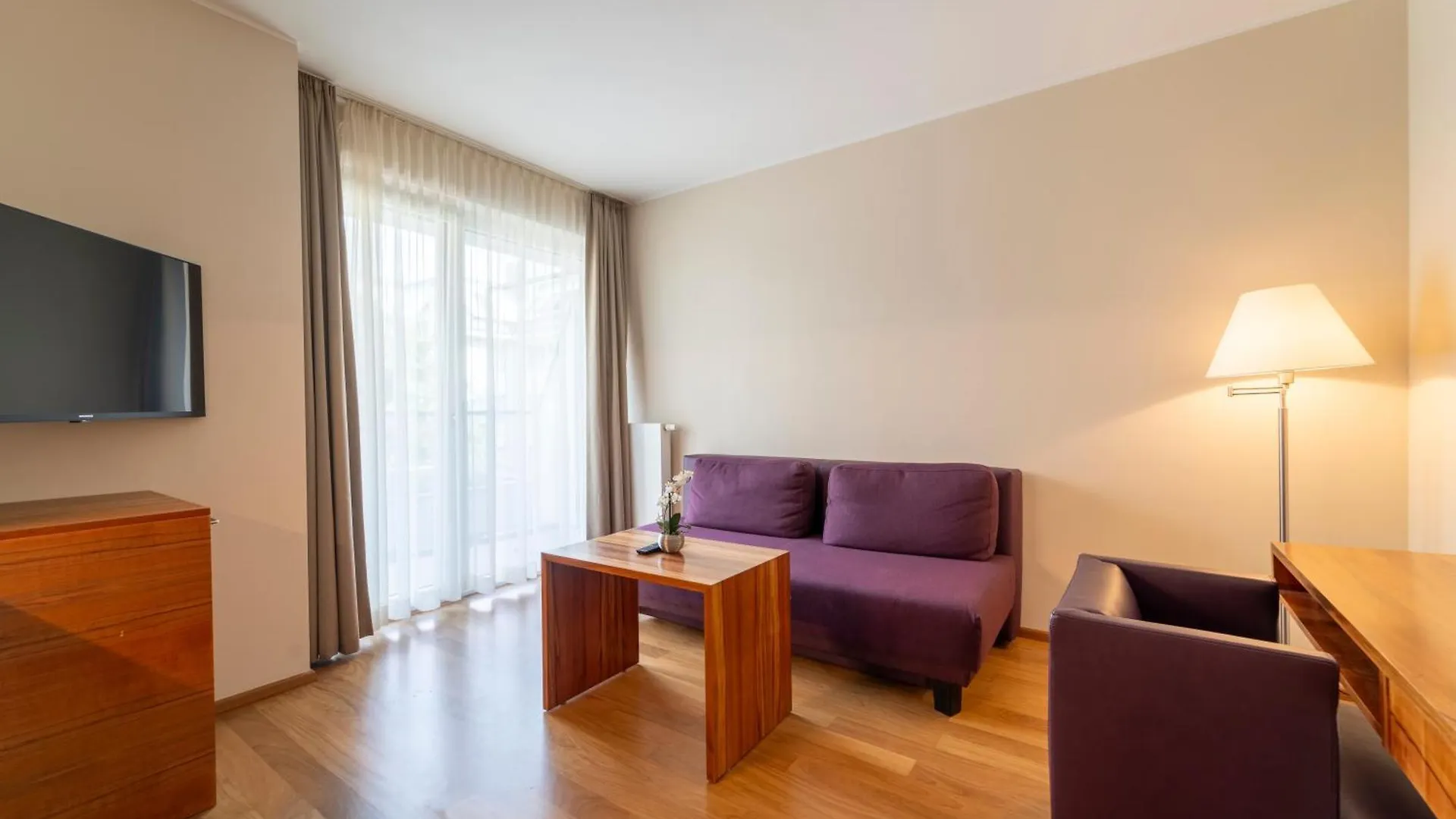 Pakat Suites Wien 4*,