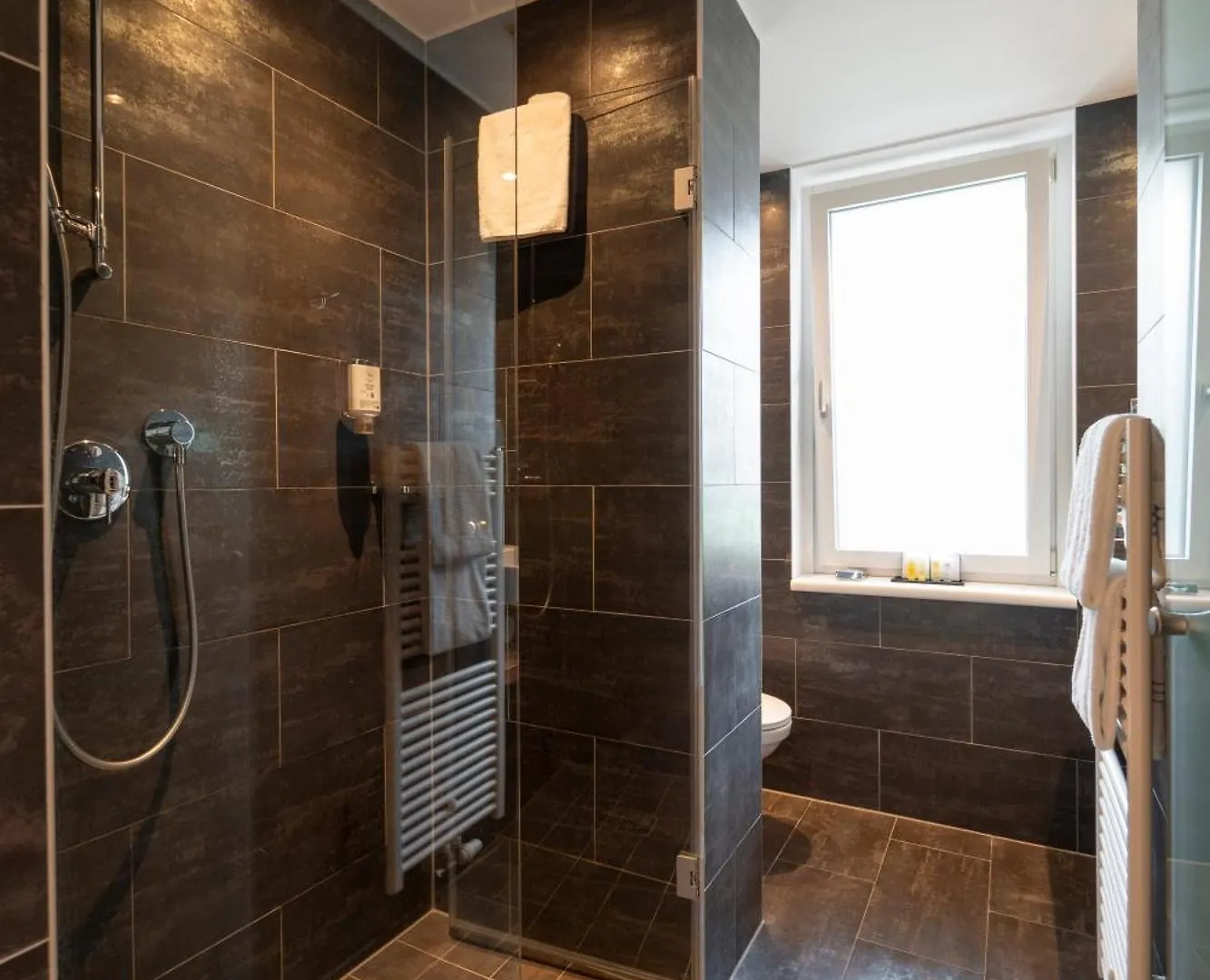Pakat Suites Wien Hotell