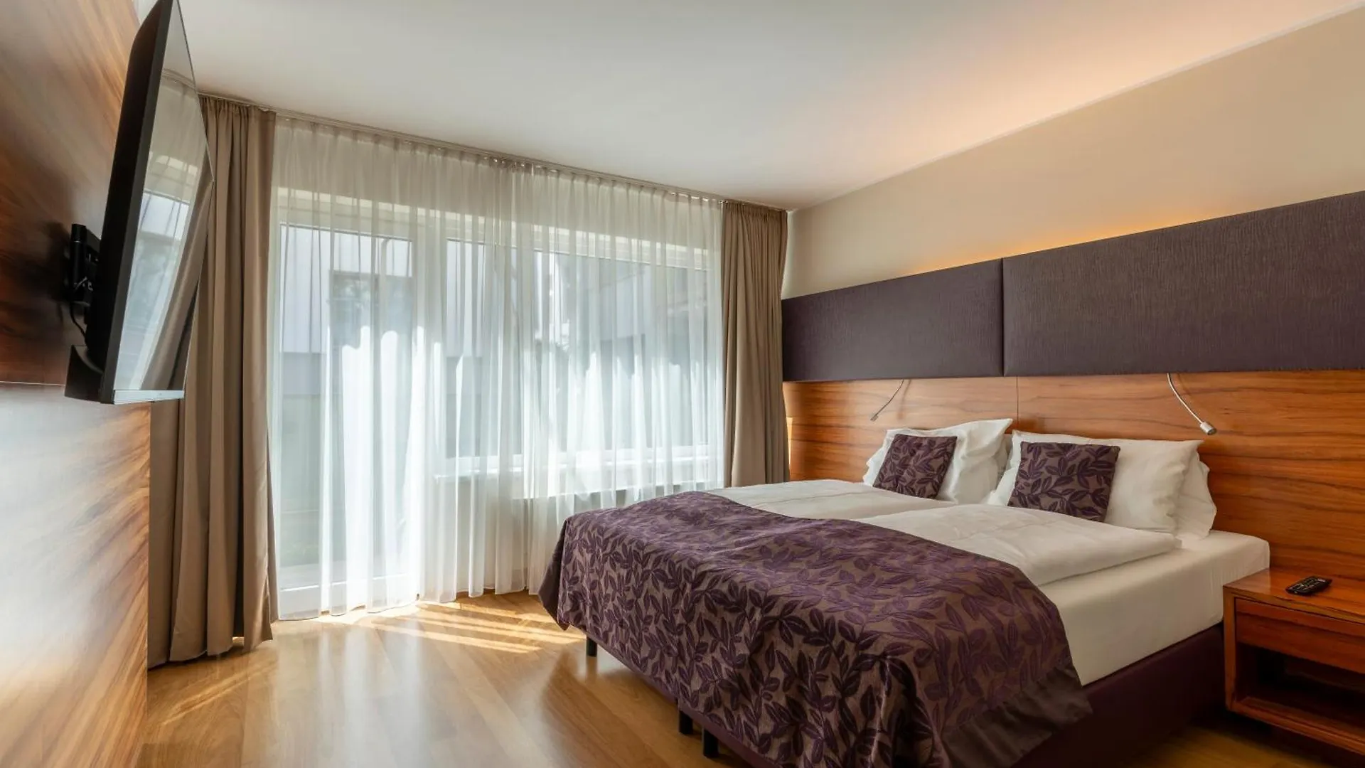 **** Hotell Pakat Suites Wien Österrike