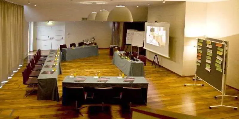 Pakat Suites Viena 4*,