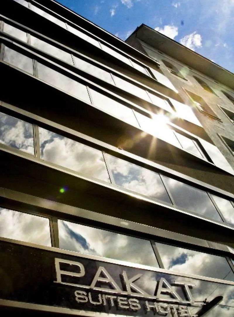 Pakat Suites Viena Hotel
